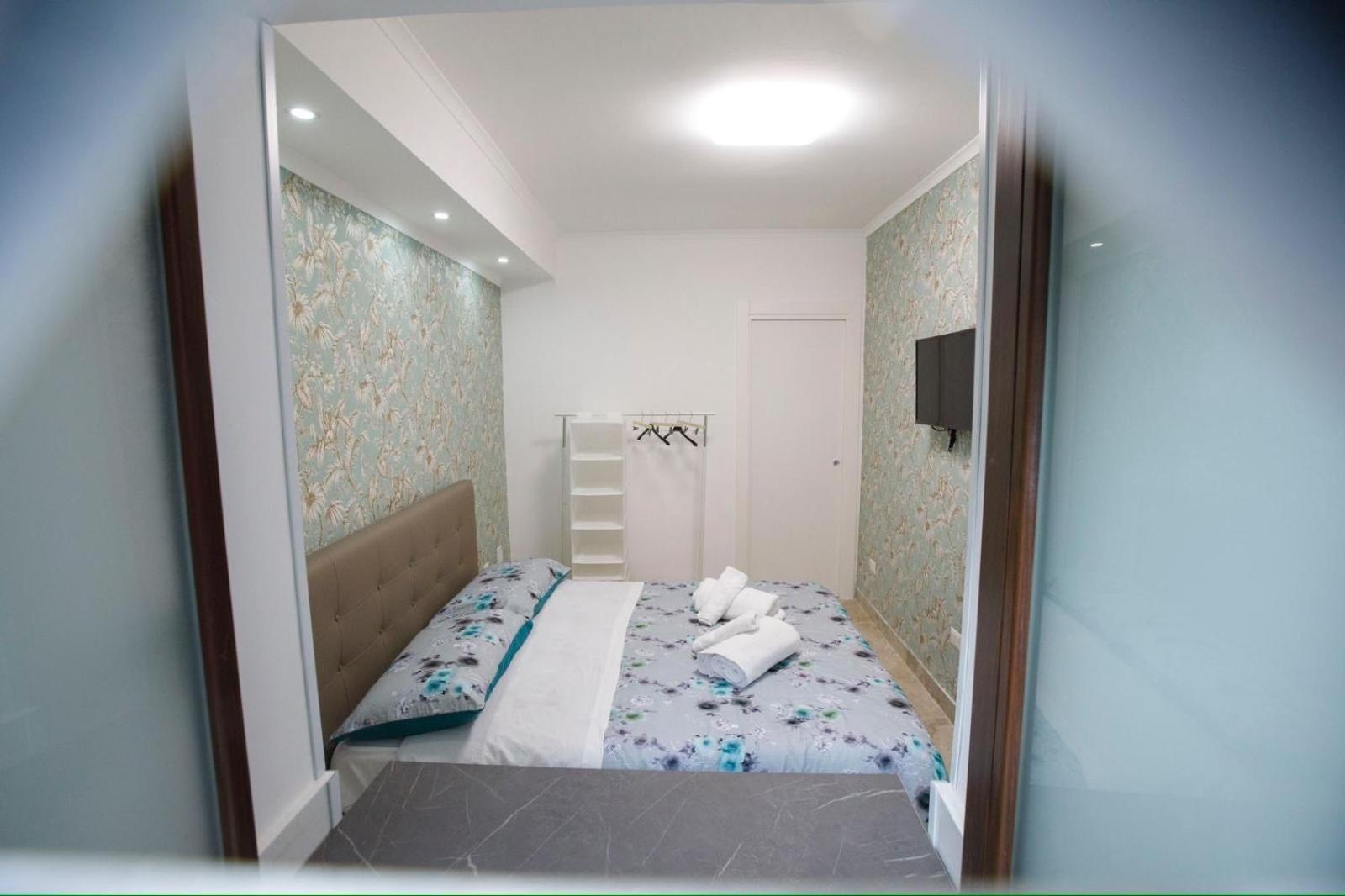 B&B Le Stanze Di Aurora نابولي المظهر الخارجي الصورة